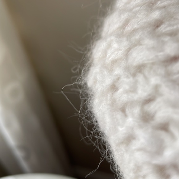 Hat & Scarf combo. - Picture 4 of 5